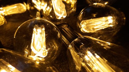 Napelemes (szürkületkapcsolós) Edison körte formájú fényfüzér, 10 db led lámpa